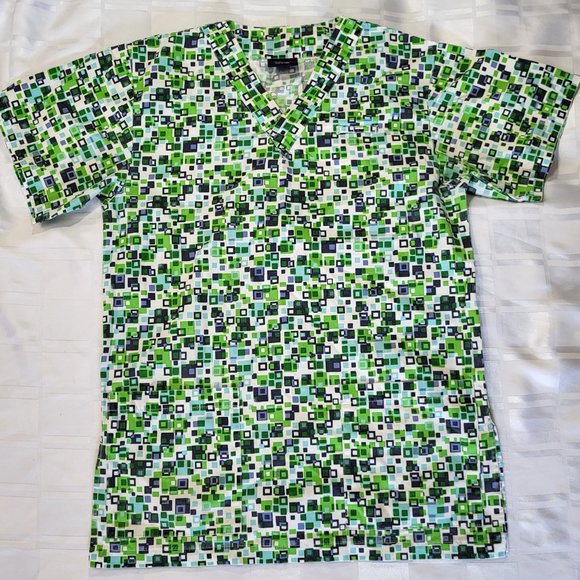 DENVER HAYES GREEN SQUARES PATTERN NURSE SCRUBS SHORT SLEEVE TOP SIZE XS - Picture 7 of 13